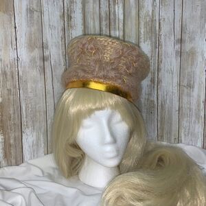 VTG‎ 1930’s cream and gold knit pillbox hat.